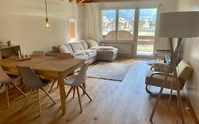 Moderne Dachwohnung Nähe Zermatt mit Balkon